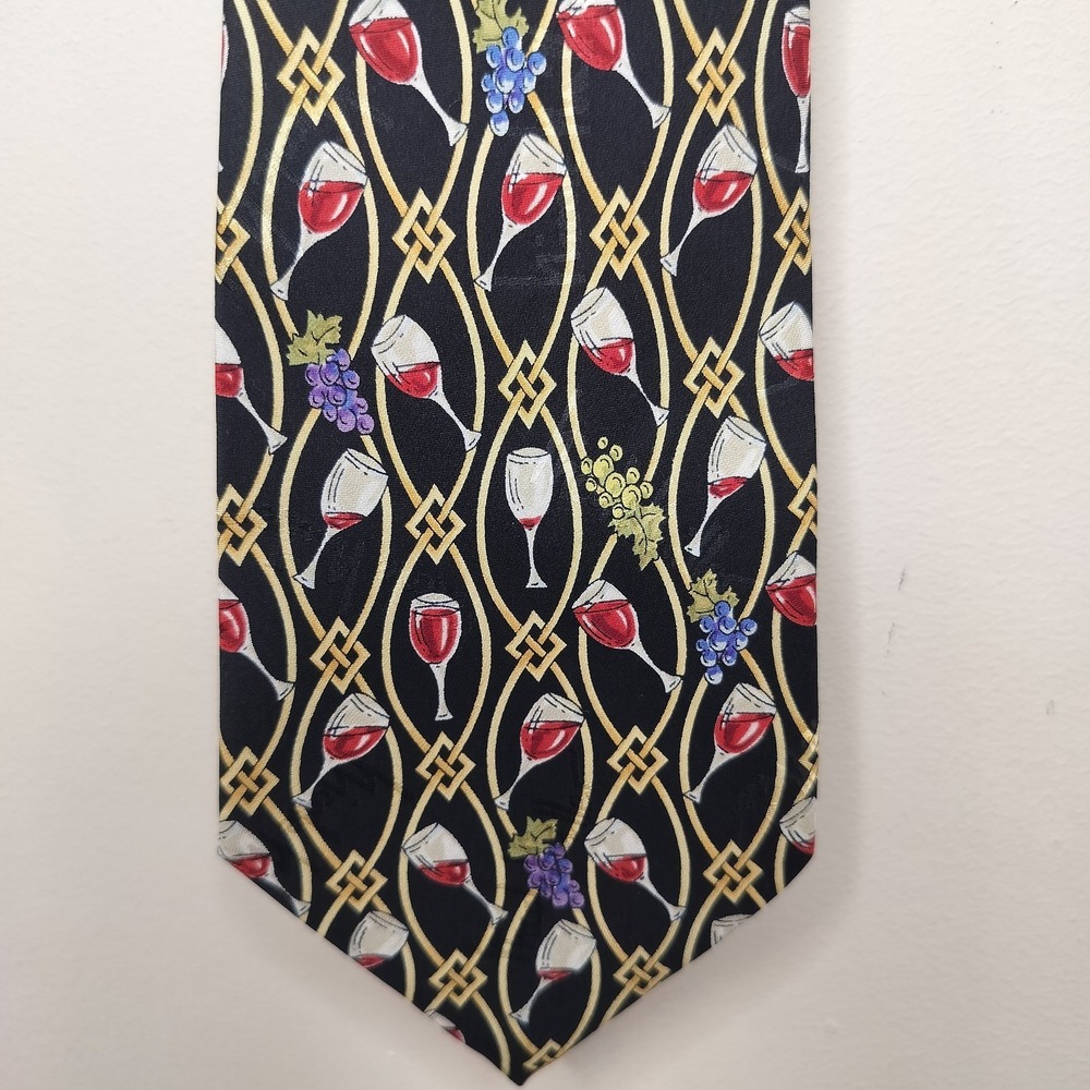 Vtg Nicole Miller Silk Neck Tie Wine Grapes